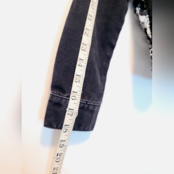 10/12Y Black jeans jacket with reversable seguins Silver/black - Picture 6 of 8